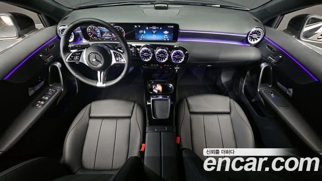 Mercedes-Benz A-класс W177 A220 хэтчбек, 2025 7