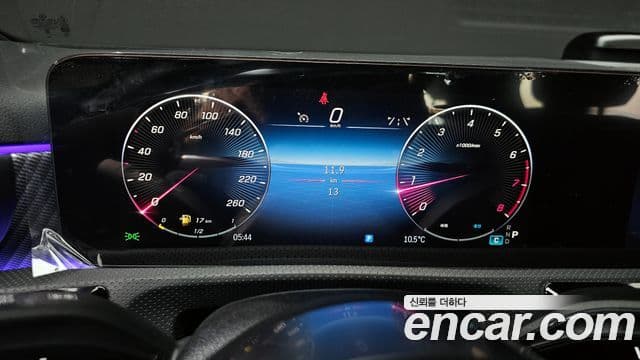 Mercedes-Benz A-класс W177 A220 хэтчбек, 2025 8