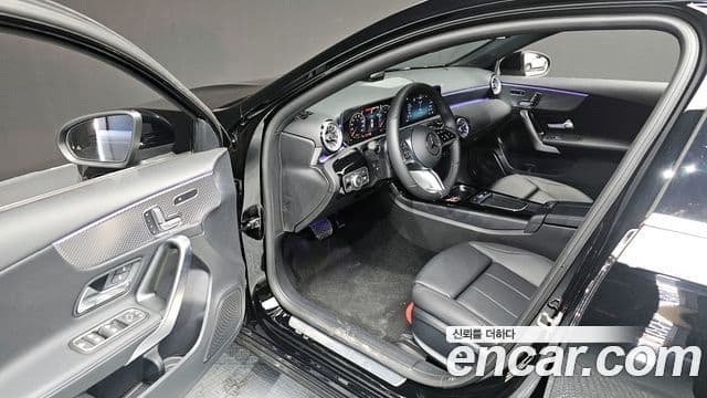 Mercedes-Benz A-класс W177 A220 хэтчбек, 2025 10