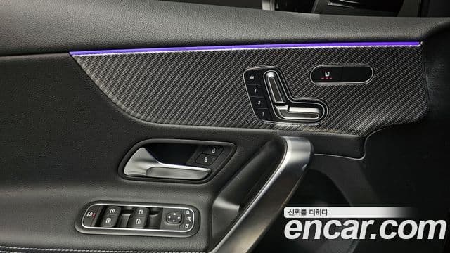 Mercedes-Benz A-класс W177 A220 хэтчбек, 2025 13