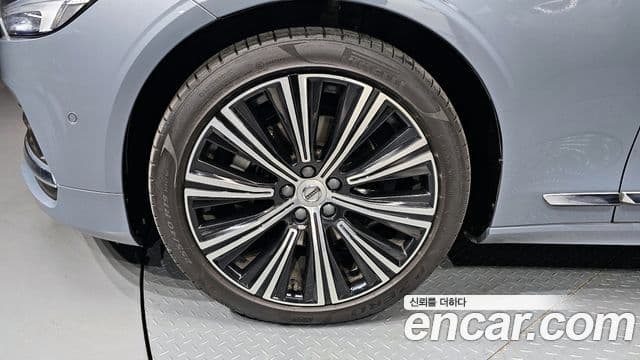 Volvo S90 B5 Ultimate Bright, 2023 все фото