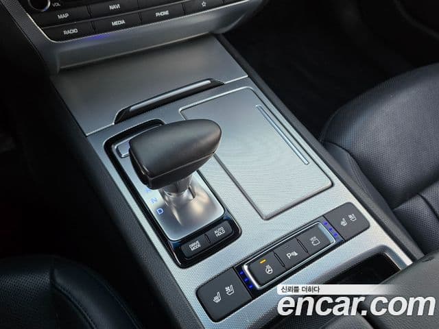 Genesis G80 Luxury, 2019 14