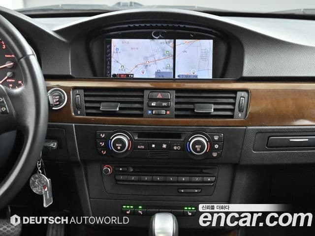 BMW 3시리즈 (E90) 320i седан CP, 2009 14