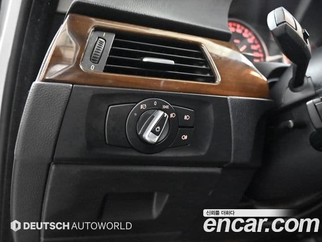 BMW 3시리즈 (E90) 320i седан CP, 2009 15