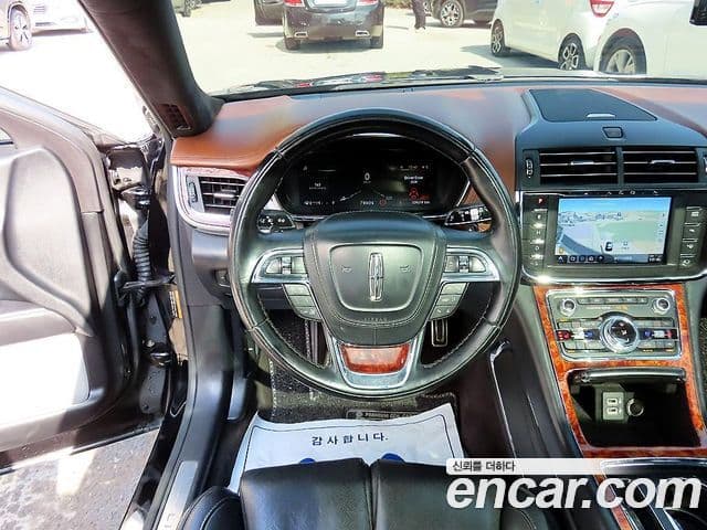 Lincoln Continental 10세대 3.0 Presidential AWD, 2017 8