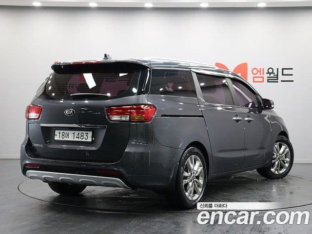 Kia All New Carnival Prestige, 2015 3