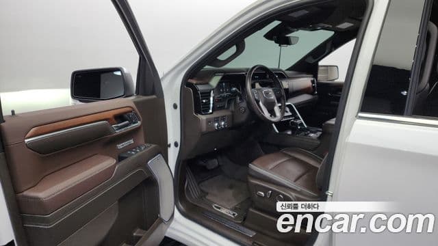 GMC 시에라 드날리-X, 2023 10