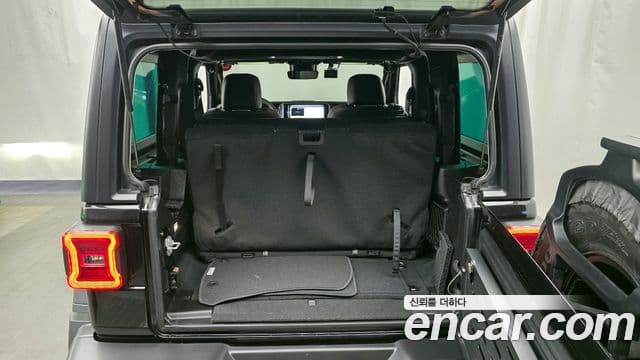Jeep Wrangler (JL) 2.0 Rubicon 2도어, 2024 20