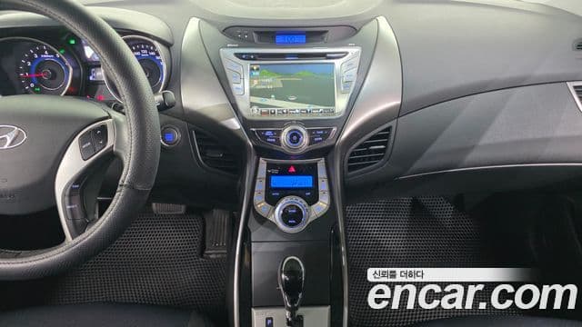 Hyundai Avante MD Premier, 2012 14