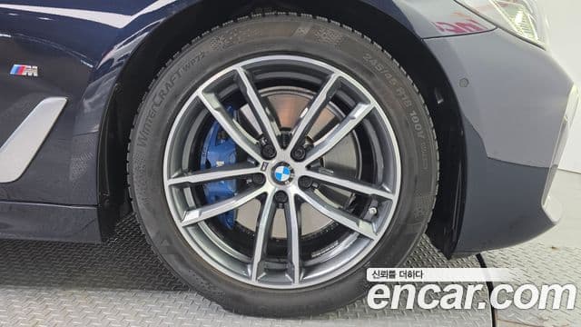BMW 5시리즈 (G30) 520i M Sport, 2021 все фото