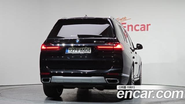 BMW X7 (G07) xDrive 30d Design Pure Excellence 6인승, 2020 4