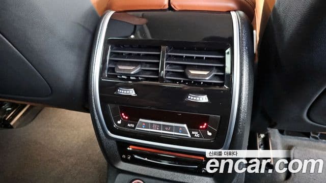 BMW X7 (G07) xDrive 30d Design Pure Excellence 6인승, 2020 19