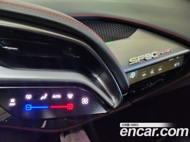 Ferrari SF90 스파이더, 2022 14