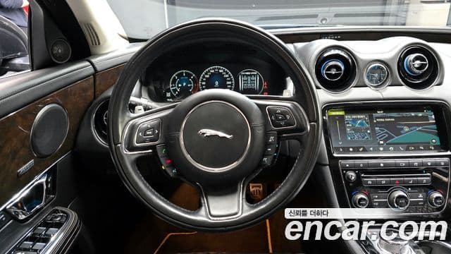 Jaguar All New XJ X351, 2019 13