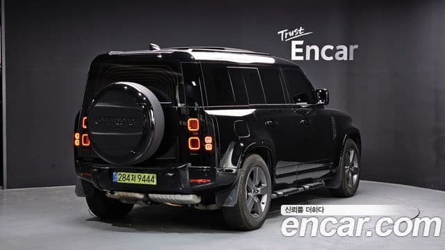 Land Rover Defender (L663) 110 D300 X-Dynamic HSE, 2025 2