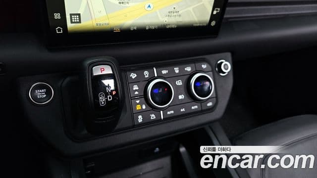 Land Rover Defender (L663) 110 D300 X-Dynamic HSE, 2025 9