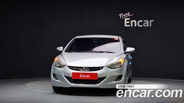 Hyundai Avante MD M16 GDI Deluxe, 2011 3