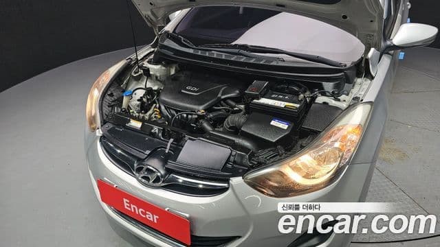 Hyundai Avante MD M16 GDI Deluxe, 2011 6