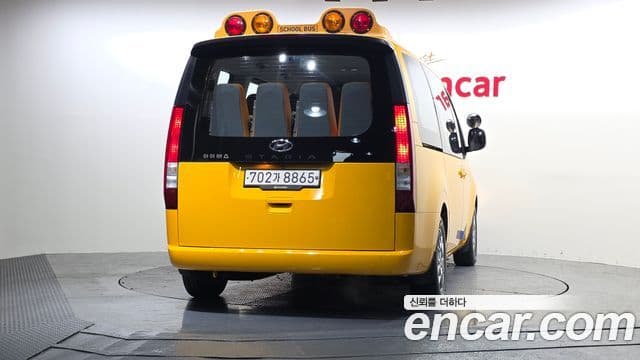 Hyundai Staria 15인승, 2022 4