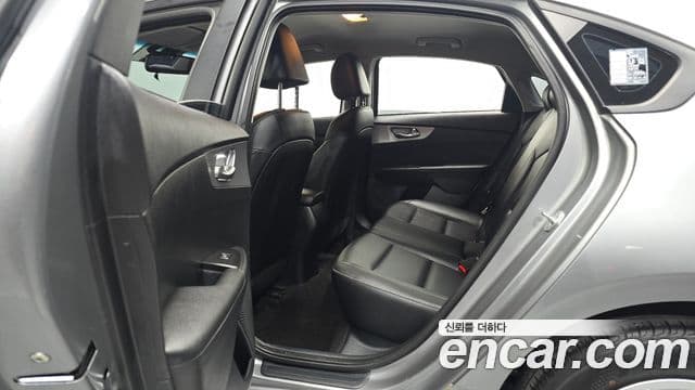 Kia The / новый New K3 2세대 Trendy, 2022 12