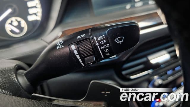 Genesis EQ900 Premium Luxury, 2016 17