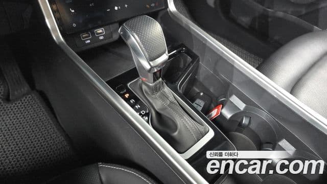 KG모빌리티(SsangYong) Torres T5, 2023 9