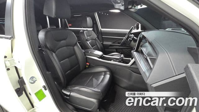 KG모빌리티(SsangYong) Torres T5, 2023 11