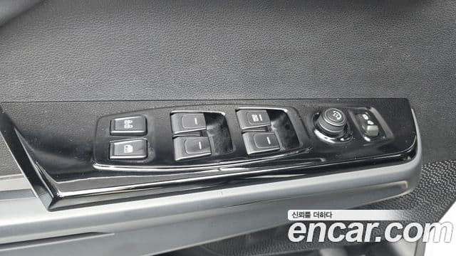 KG모빌리티(SsangYong) Torres T5, 2023 17