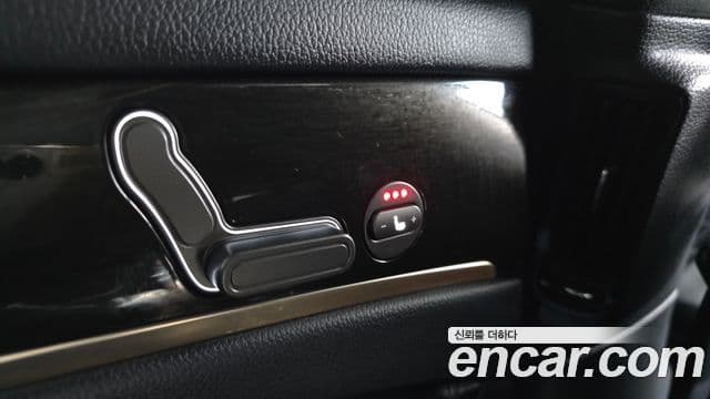 KG모빌리티(SsangYong) 뉴체어맨 W VIP, 2016 18