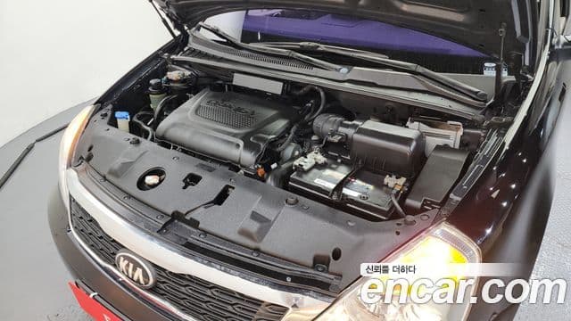 Kia Carnival R топовая версия, 2013 6