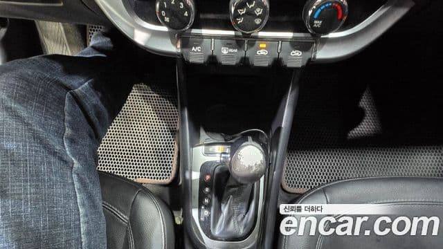 Kia All New Pride Deluxe, 2012 8