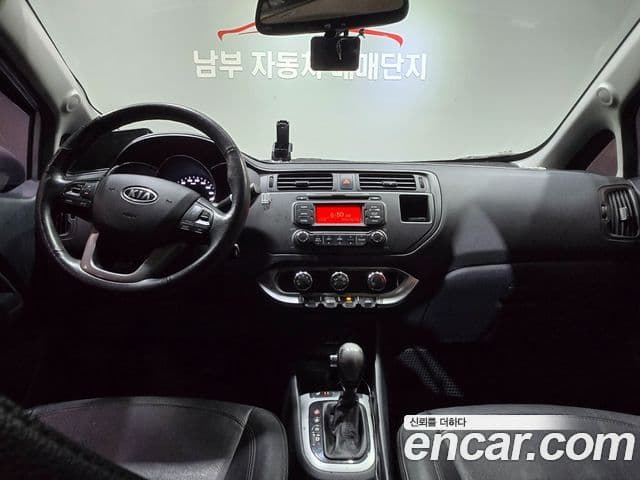 Kia All New Pride Deluxe, 2012 11