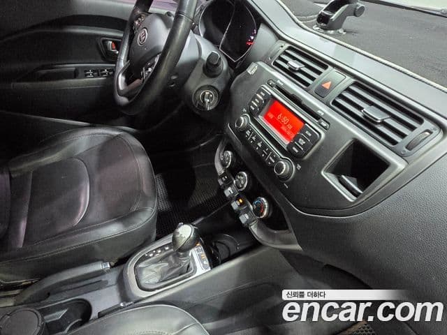 Kia All New Pride Deluxe, 2012 12