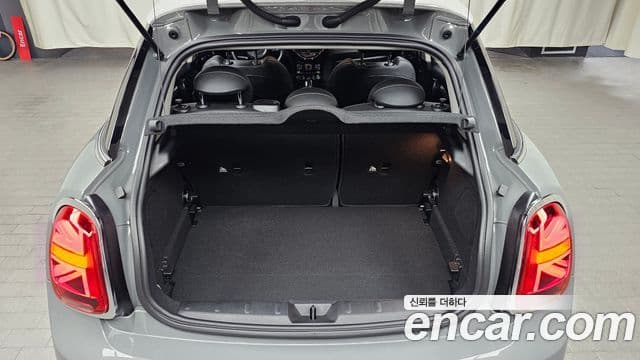 Mini Cooper 3세대, 2023 20