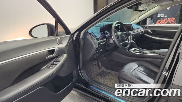Hyundai Sonata (DN8) Premium Family, 2021 10