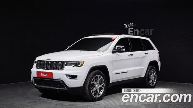 Jeep Grand Cherokee WK2, 2021 1