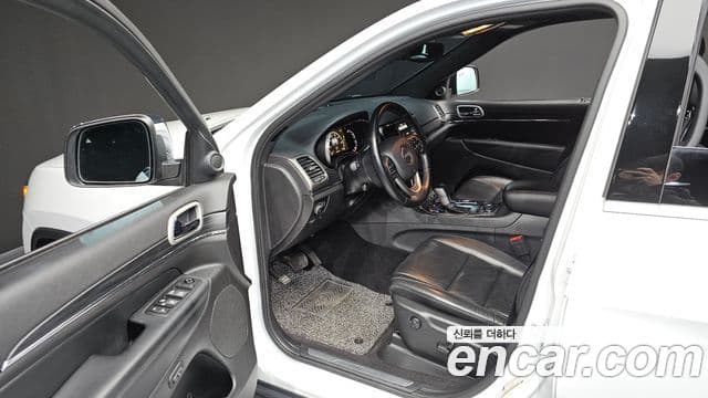 Jeep Grand Cherokee WK2, 2021 10