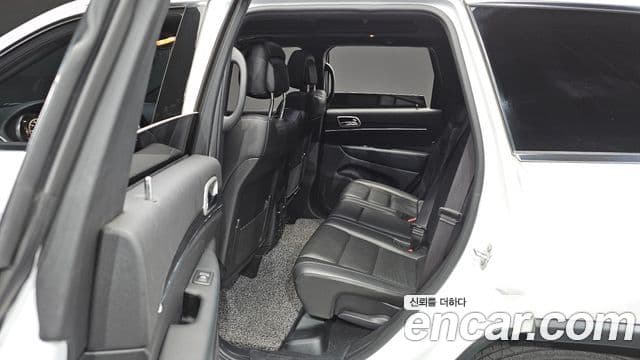 Jeep Grand Cherokee WK2, 2021 11