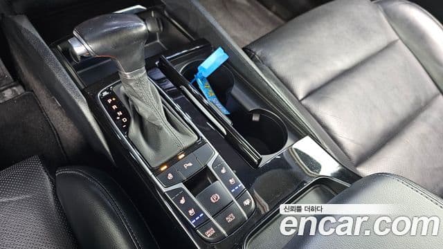 Kia All New K7 Prestige, 2016 9