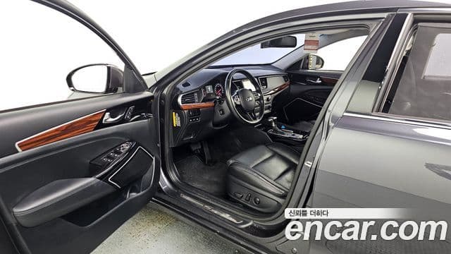 Kia All New K7 Prestige, 2016 10