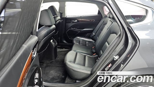 Kia All New K7 Prestige, 2016 12