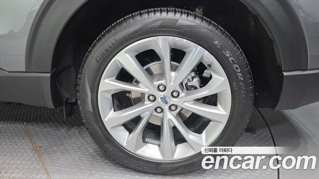 Ford Explorer 6세대 3.0 Platinum 4WD, 2021 все фото