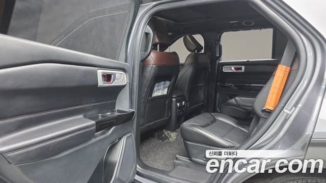 Ford Explorer 6세대 3.0 Platinum 4WD, 2021 17