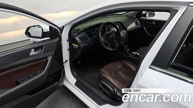 Hyundai LF Sonata 2.0 Care Plus, 2017 11