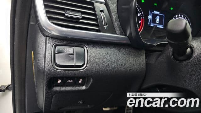 Kia K5 2세대 Noblesse, 2016 13