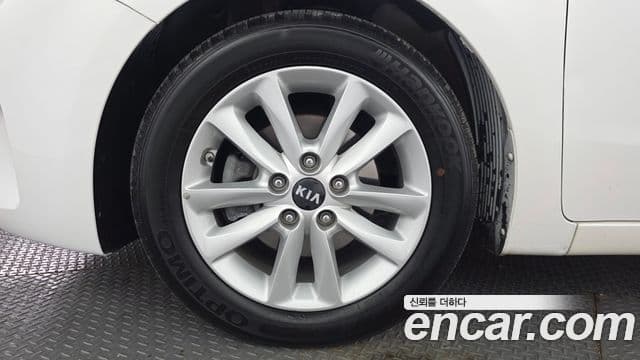 Kia The / новый New K3 Trendy, 2017 все фото