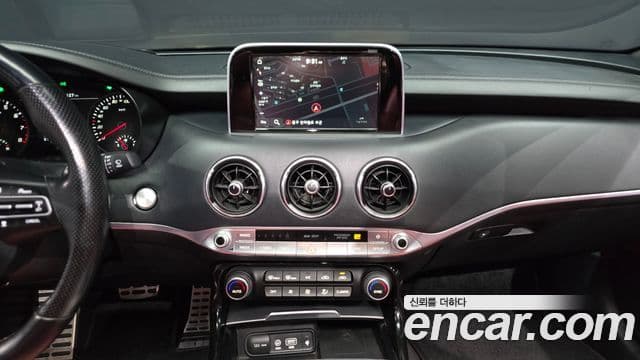 Kia 스팅어 GT, 2018 15
