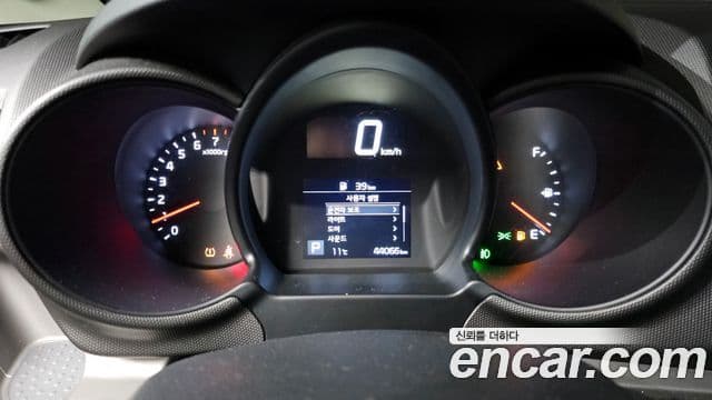 Kia The / новый New Ray Signature, 2021 8