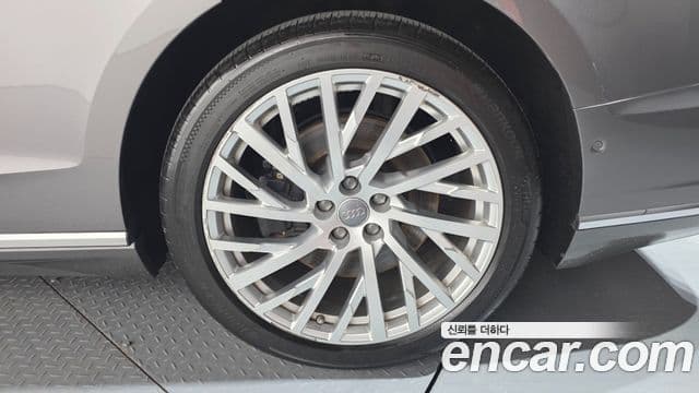 Audi A8 (D5) 55 TFSI Quattro LWB, 2018 все фото