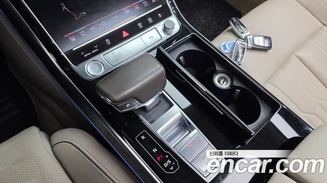 Audi A8 (D5) 55 TFSI Quattro LWB, 2018 9